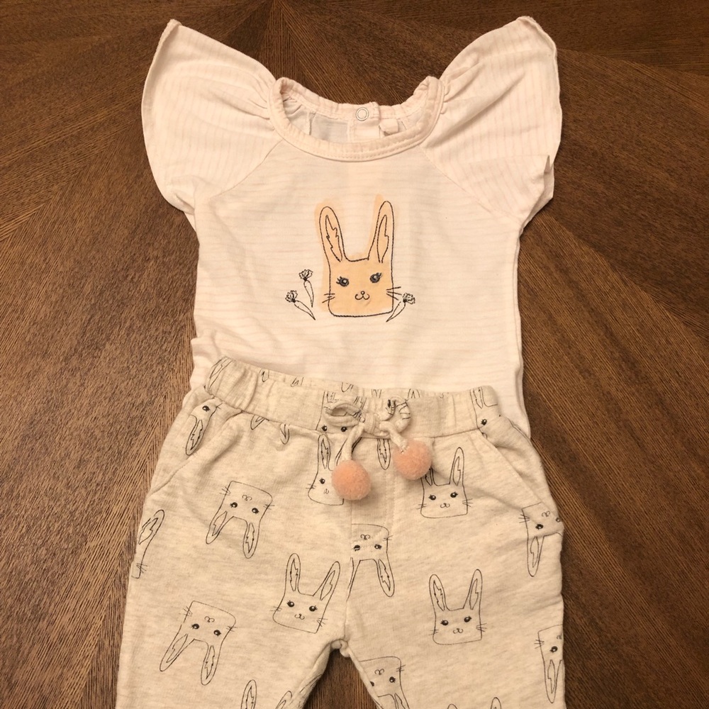Jessica Simpson Baby bunny outfit